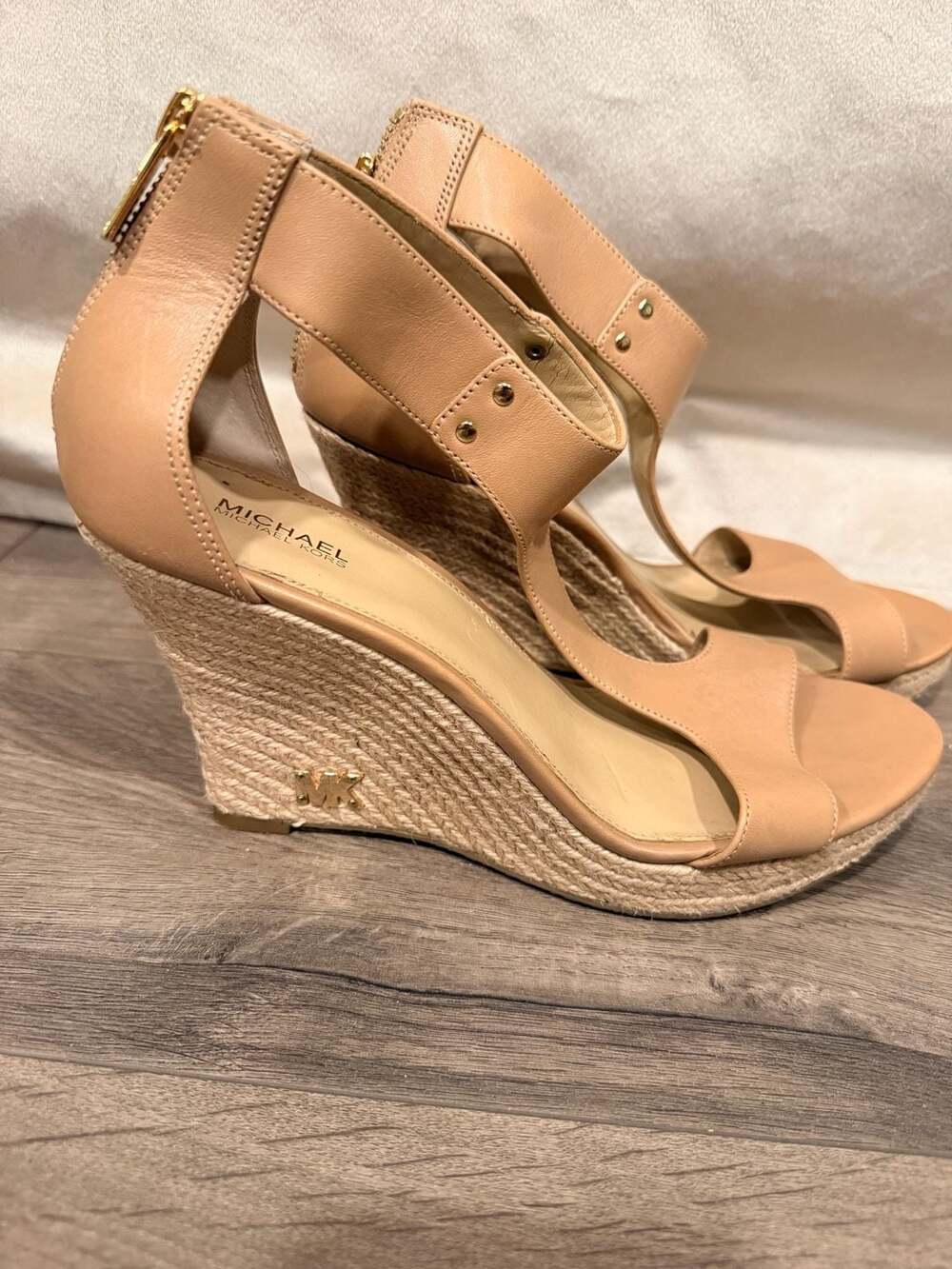 Michael Kors Tan Leather T-Strap Espadrille Wedge Sandals Size 9M